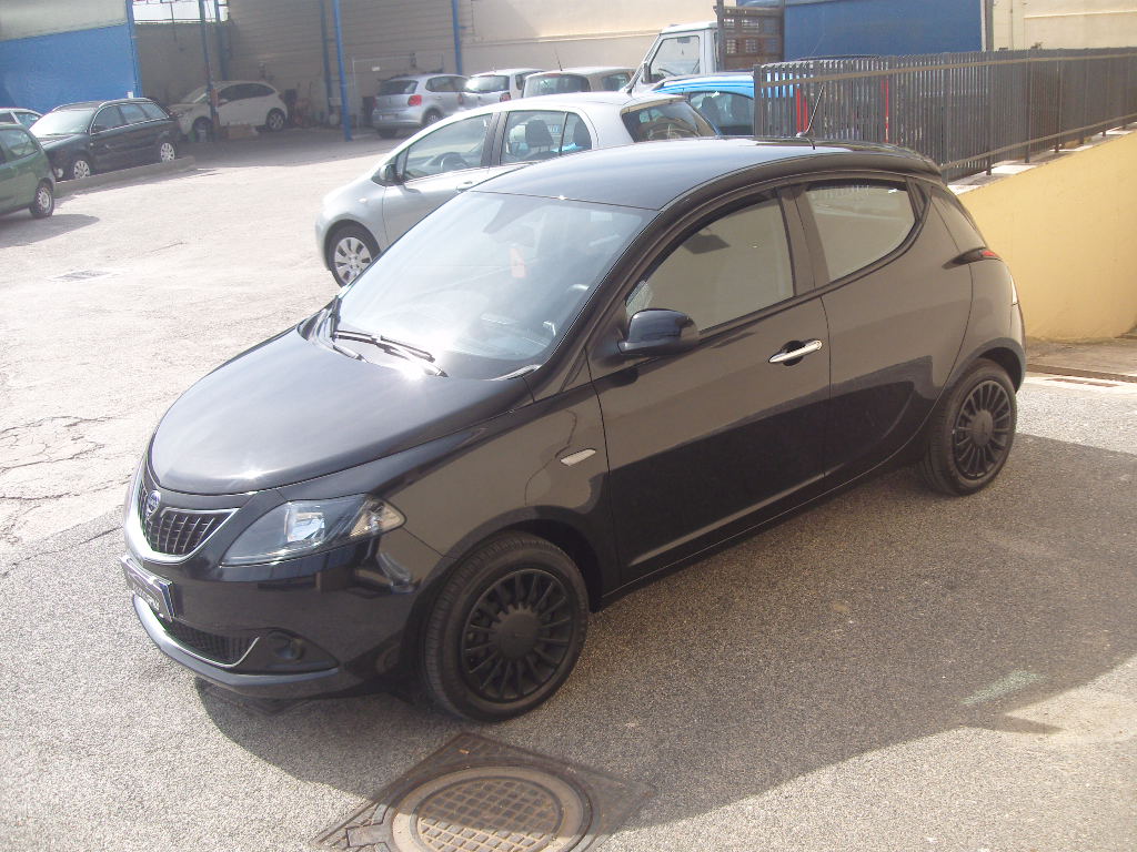 LANCIA NEW YPSILON 1.0 HYBRIDE 2022